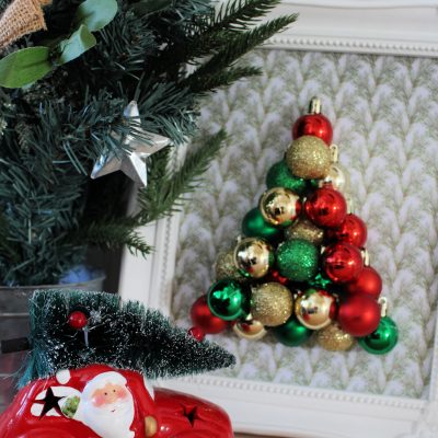 DIY Christmas bauble tree picture