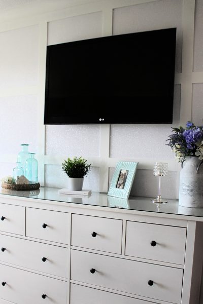 glitter wallpaper bedroom panelling